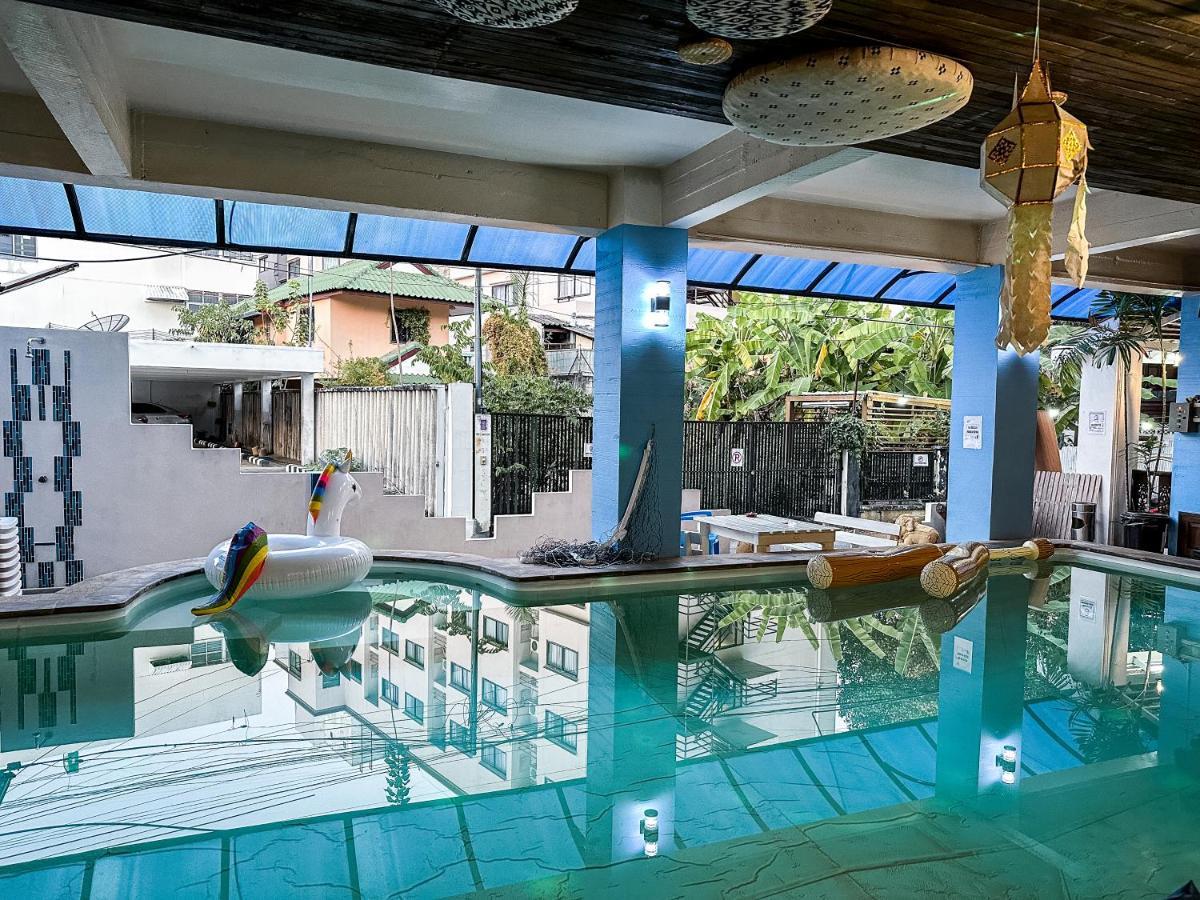 Bodega Chiang Mai Hostel ภายนอก รูปภาพ